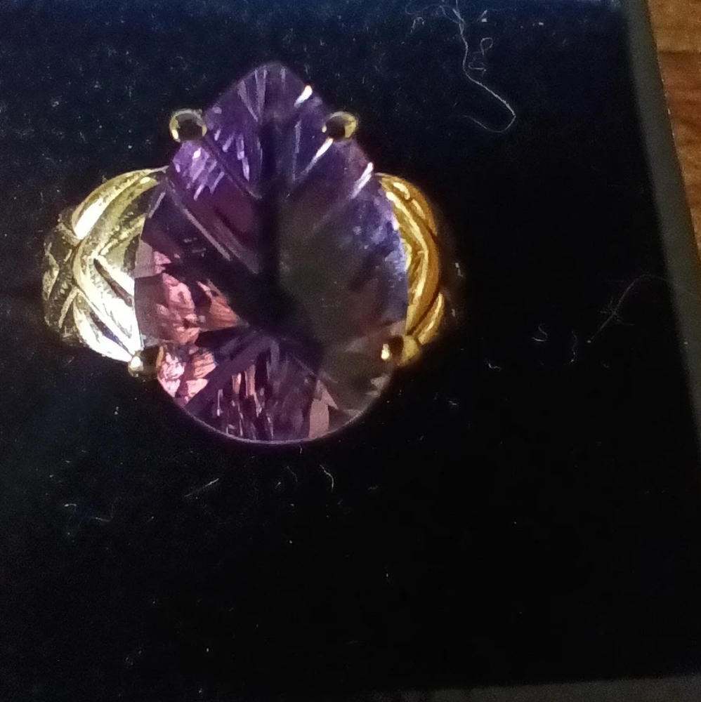 10kt gold ring with fancy cut Amethyst. Size 8
